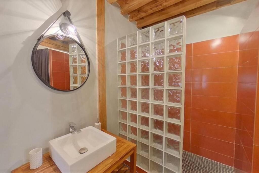 Maison De Charme Dans Le Centre Historique , Wifi Clim 6 Pers Calme Et Confort Arles Exterior foto